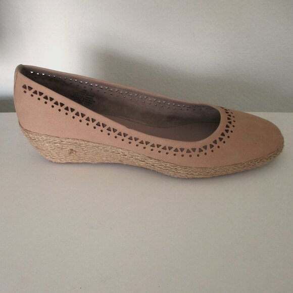 Easy Spirit "Derely" Womens Tan Laser-cut Leather Jute 1.5" Wedge Shoe NWOB- 10M - Picture 3 of 10